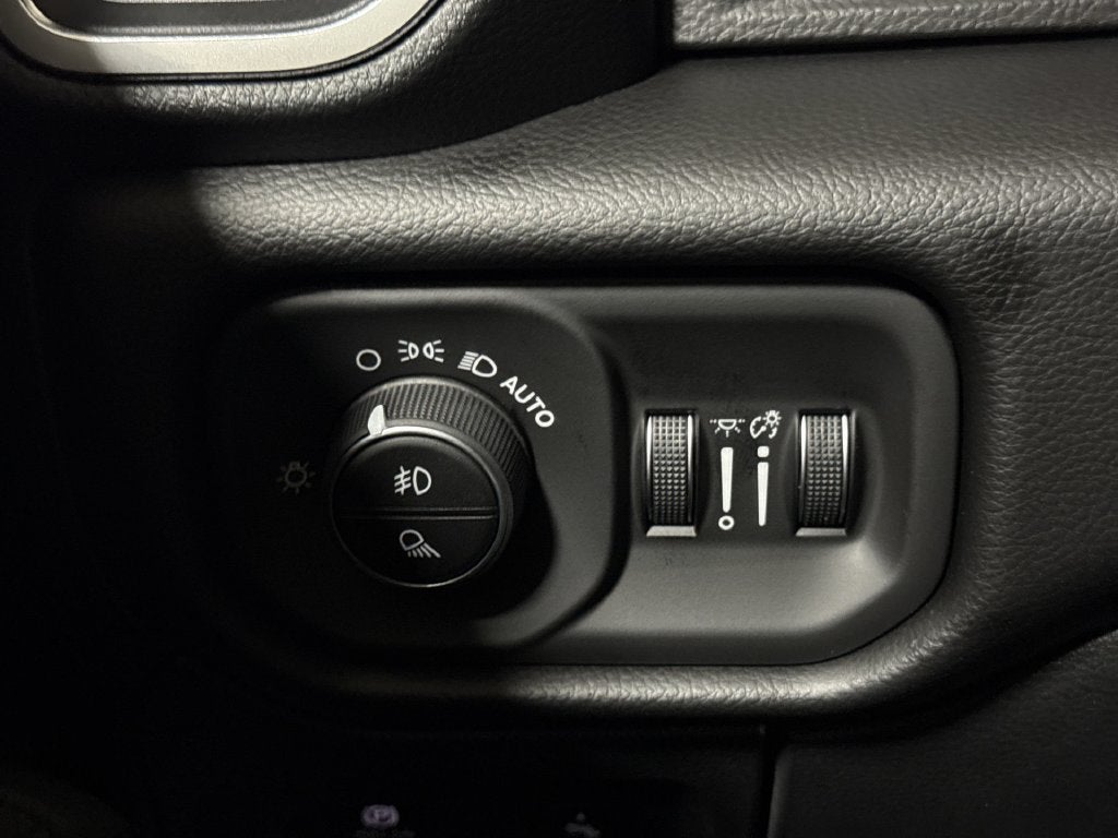2027 RAM 1500 Laramie