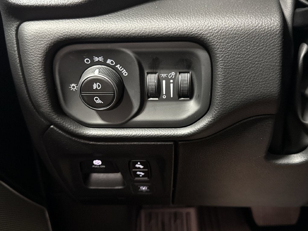 2027 RAM 1500 Laramie