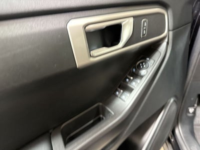 2023 Ford Explorer Base