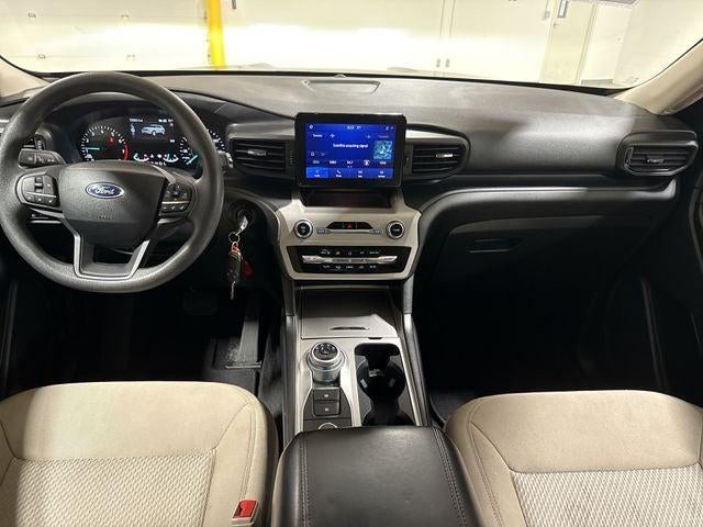 2023 Ford Explorer Base