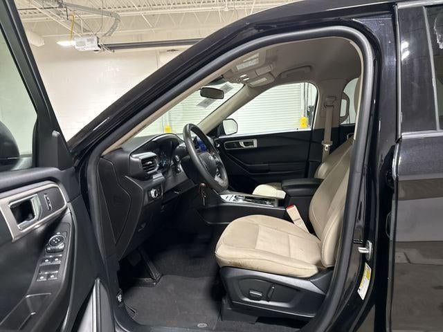 2023 Ford Explorer Base