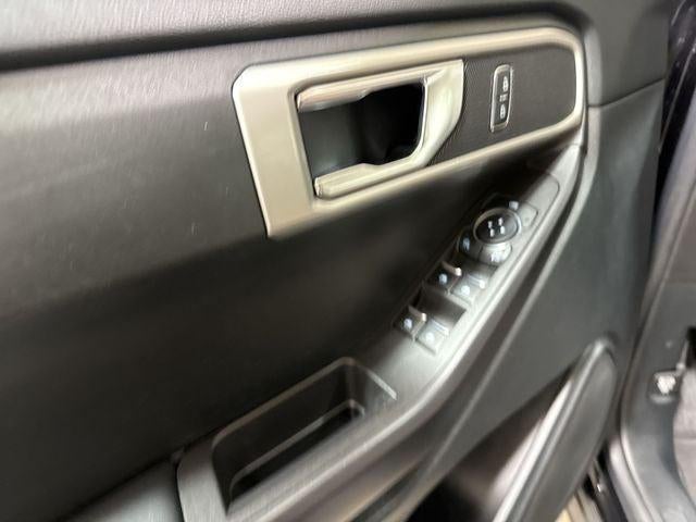 2023 Ford Explorer Base