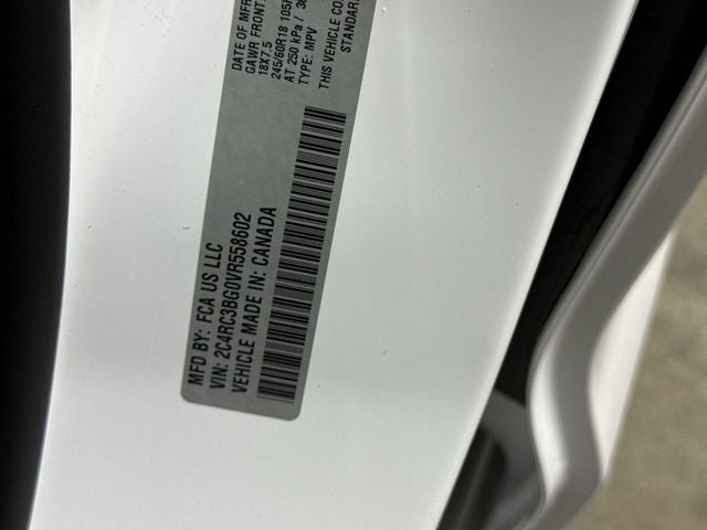 2027 Chrysler Pacifica Select