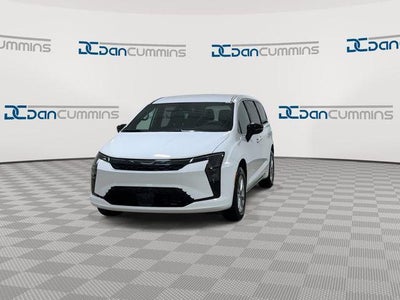 2027 Chrysler Pacifica Select
