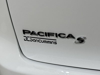 2027 Chrysler Pacifica Limited