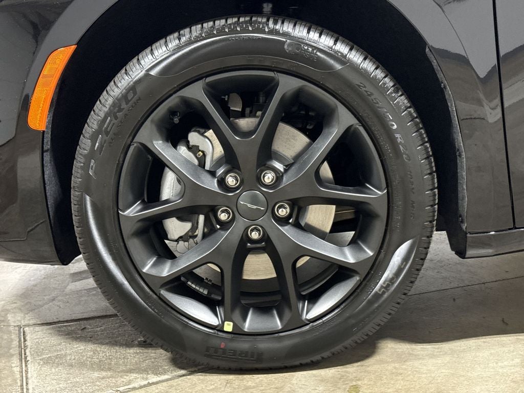 2027 Chrysler Pacifica Limited