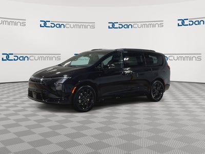 2027 Chrysler Pacifica Limited
