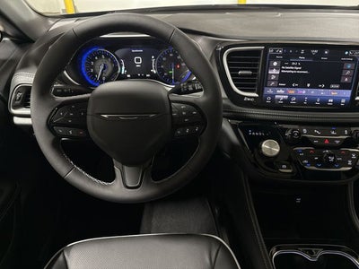 2027 Chrysler Pacifica Limited