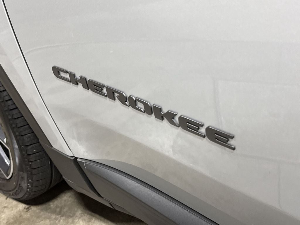 2026 Jeep Cherokee Overland