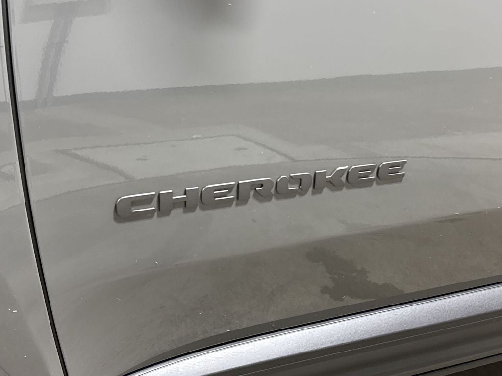 2026 Jeep Cherokee Overland