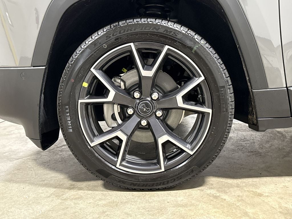 2026 Jeep Cherokee Overland
