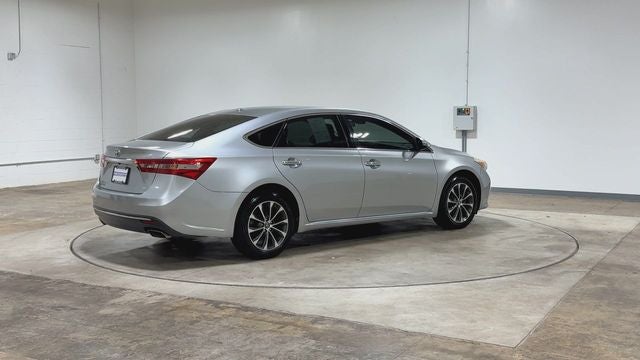 2017 Toyota Avalon XLE