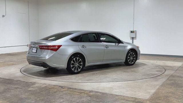 2017 Toyota Avalon XLE