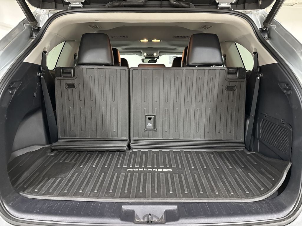 2020 Toyota Highlander Hybrid XLE