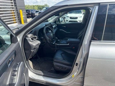 2020 Toyota Highlander Hybrid XLE