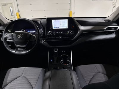2024 Toyota Highlander LE