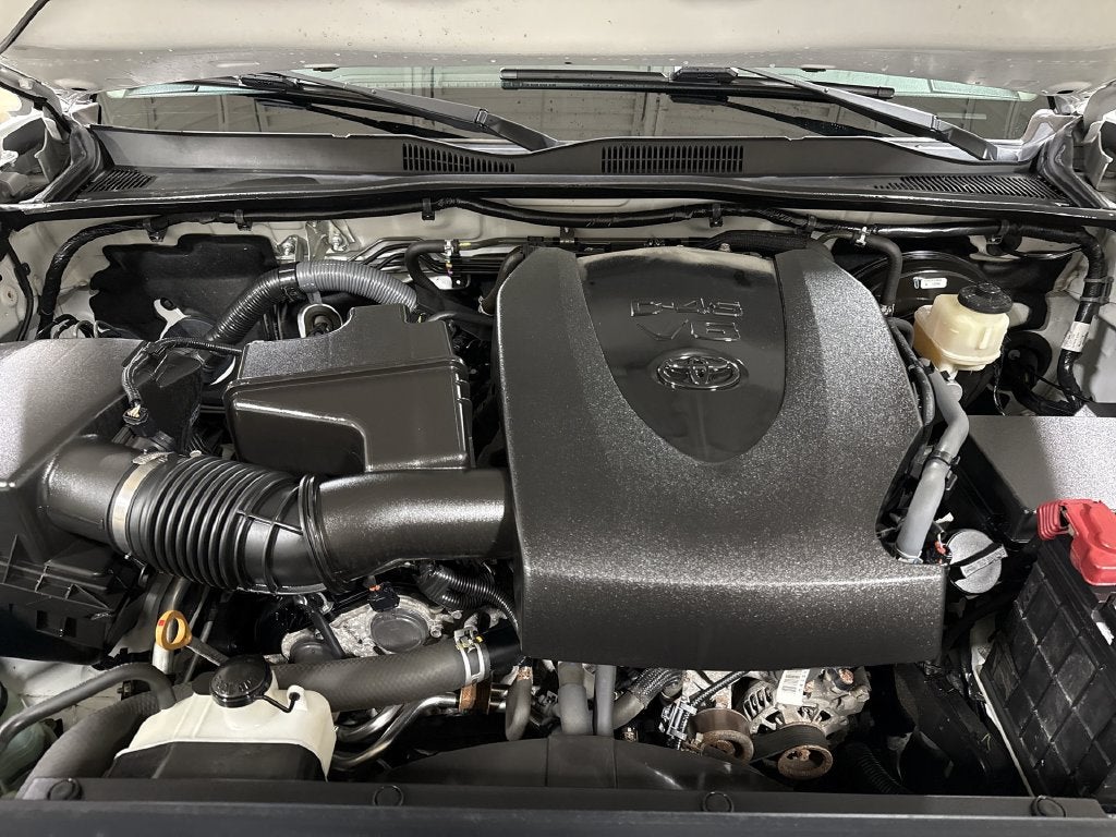 2017 Toyota Tacoma SR5