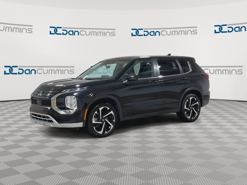2024 Mitsubishi Outlander SE
