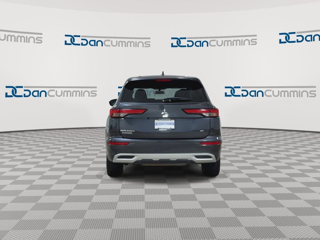2024 Mitsubishi Outlander SE