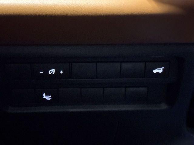 2024 Mitsubishi Outlander Base