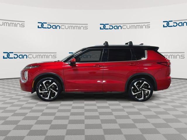 2024 Mitsubishi Outlander Base