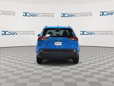2020 Toyota RAV4 Hybrid LE