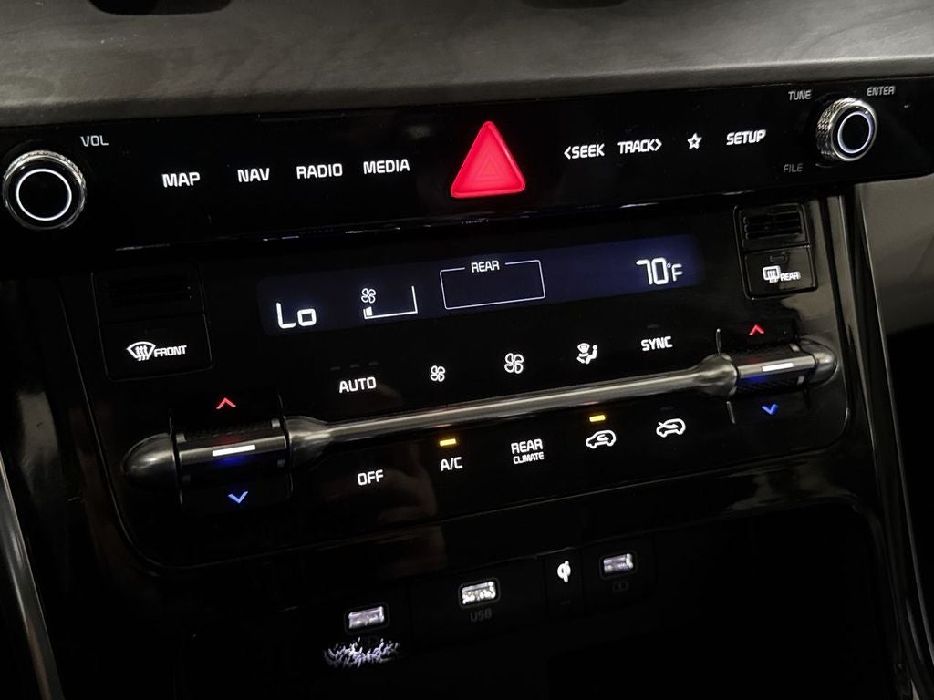 2022 Kia Carnival SX