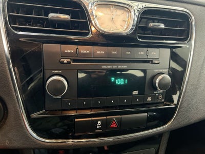 2012 Chrysler 200 LX