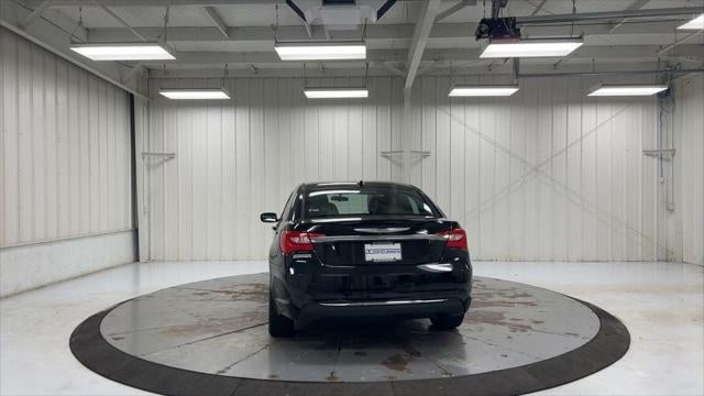 2012 Chrysler 200 LX