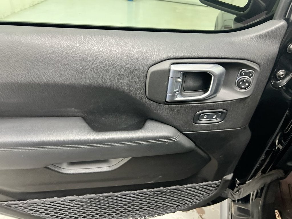 2023 Jeep Wrangler Altitude