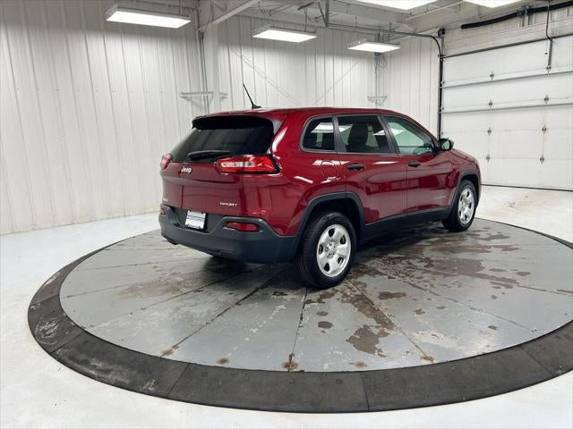 2016 Jeep Cherokee Sport