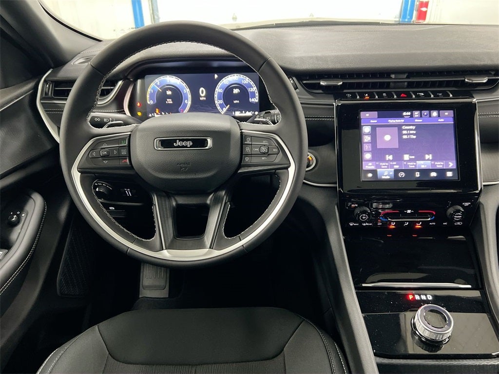 2025 Jeep Grand Cherokee Laredo X