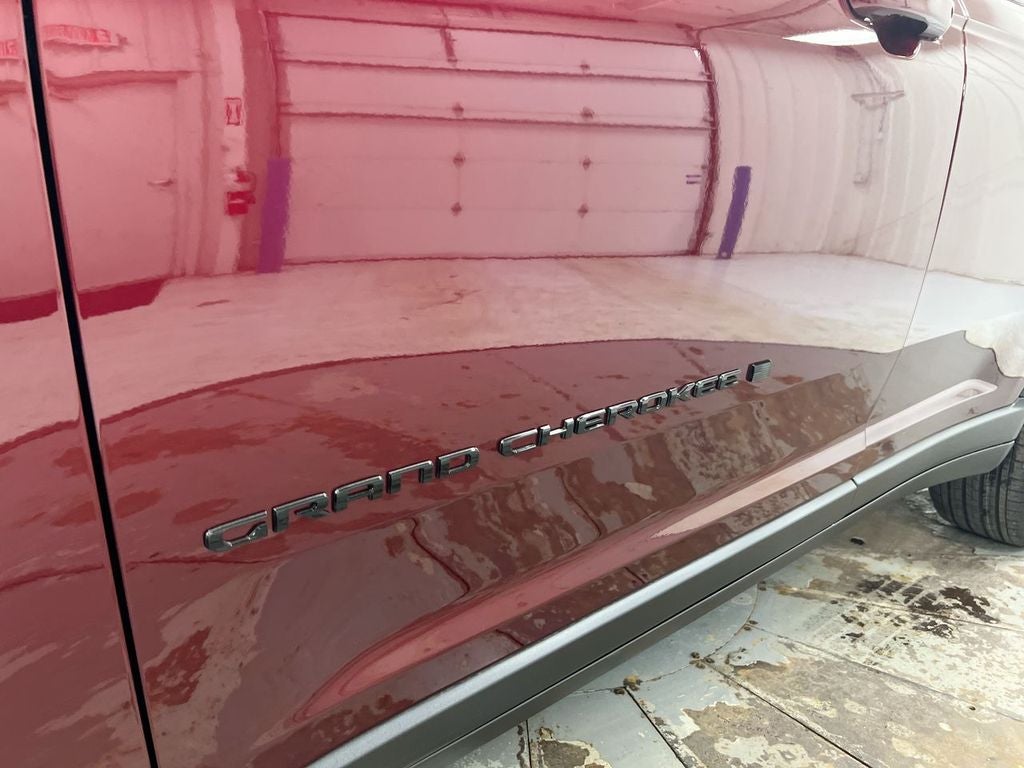 2026 Jeep Grand Cherokee Laredo