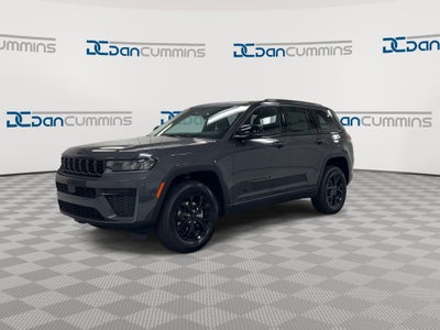 2026 Jeep Grand Cherokee Laredo