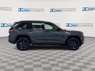 2026 Jeep Grand Cherokee Laredo