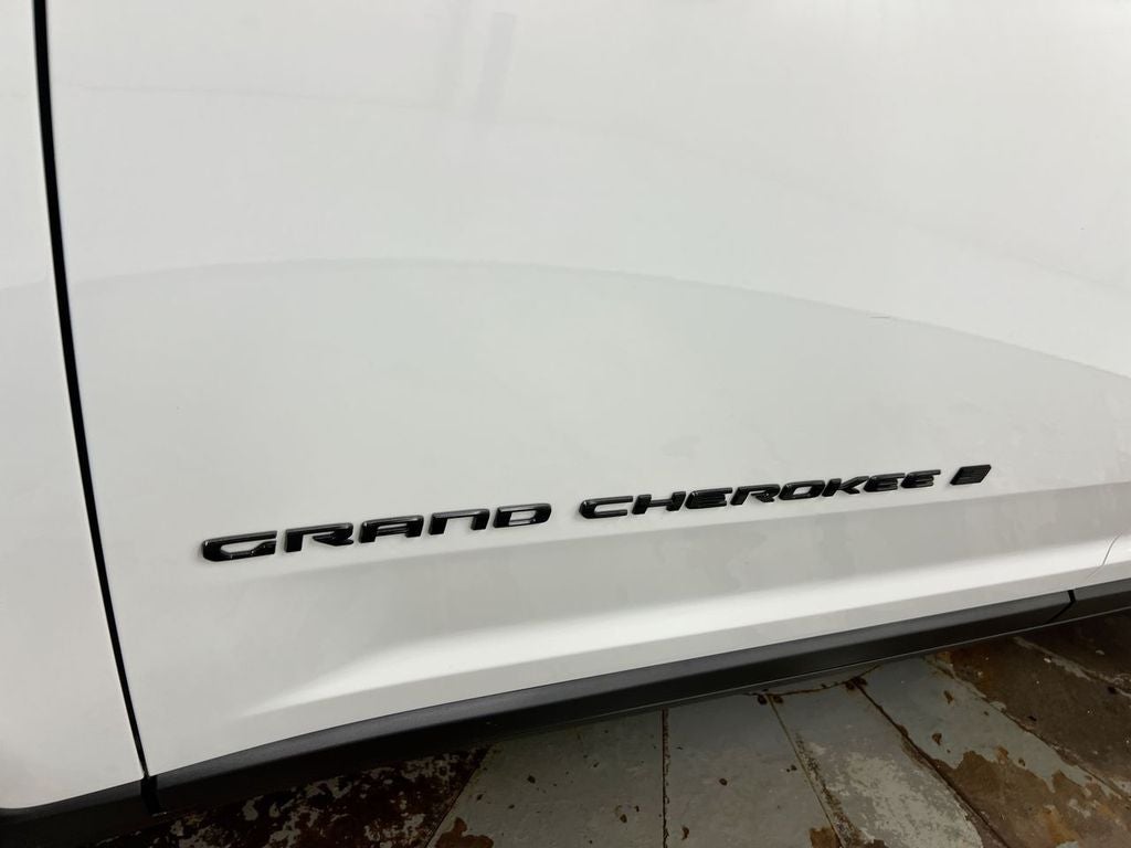 2026 Jeep Grand Cherokee Laredo