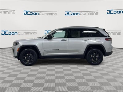 2026 Jeep Grand Cherokee Laredo
