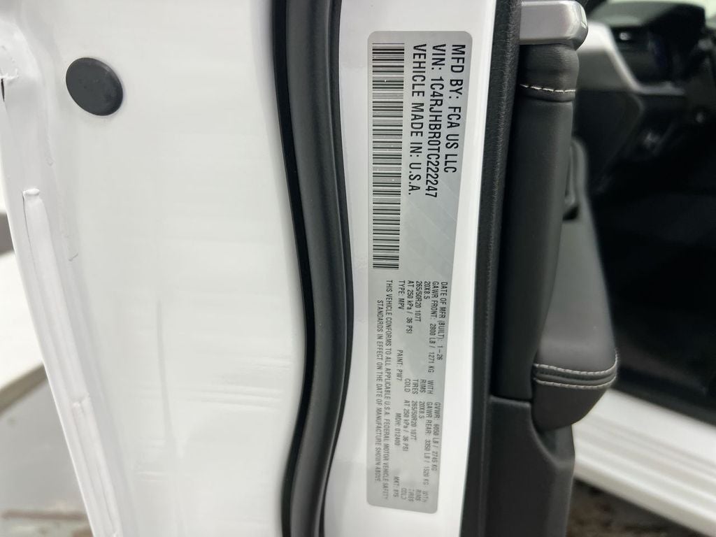 2026 Jeep Grand Cherokee Limited Reserve