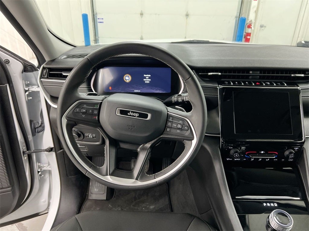 2024 Jeep Grand Cherokee L Laredo