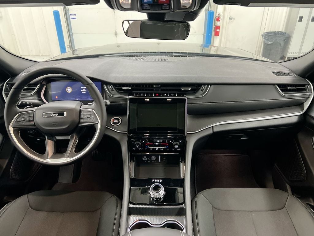 2026 Jeep Grand Cherokee L Laredo