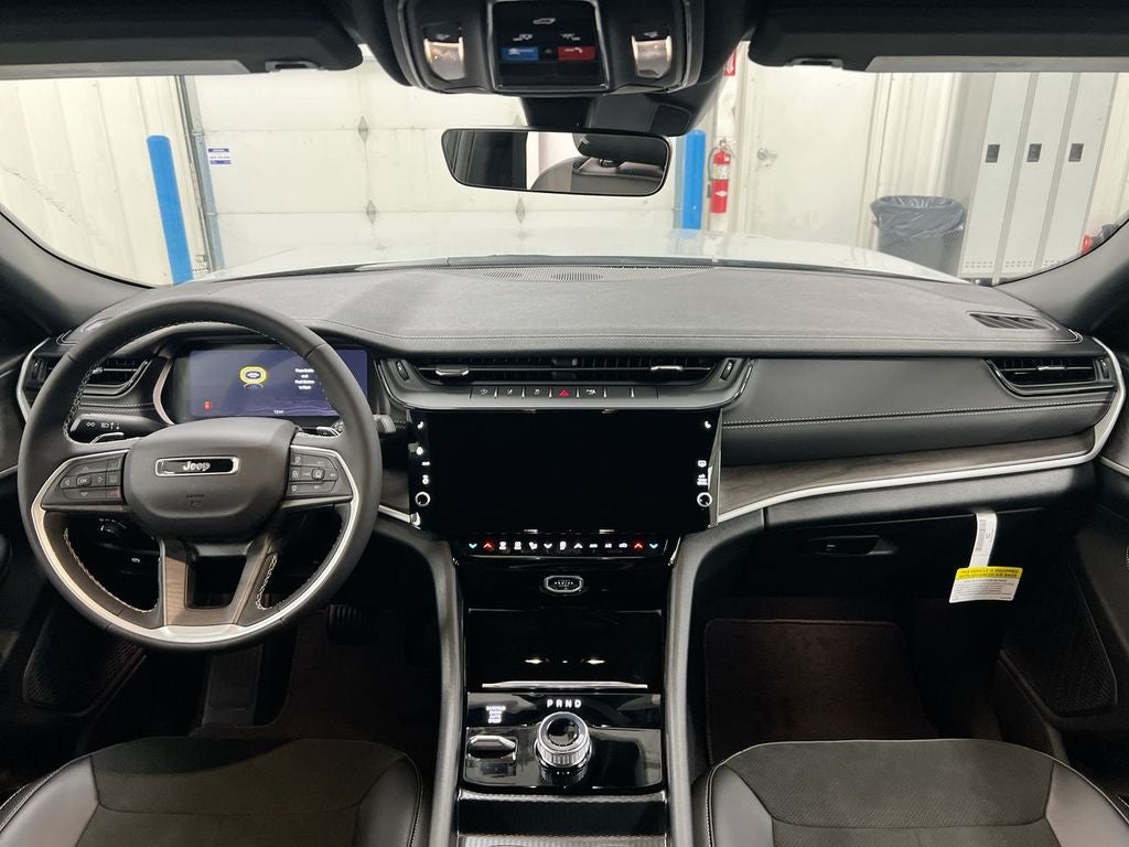 2026 Jeep Grand Cherokee L Laredo