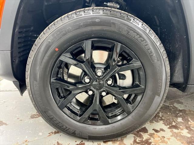 2026 Jeep Grand Cherokee L Laredo