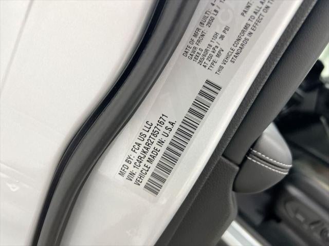 2026 Jeep Grand Cherokee L Laredo