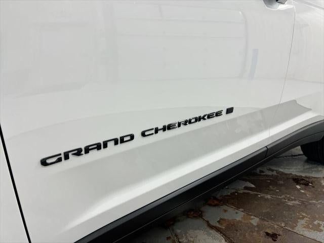 2026 Jeep Grand Cherokee L Laredo