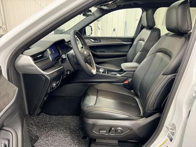 2026 Jeep Grand Cherokee L 85th Anniversary Edition