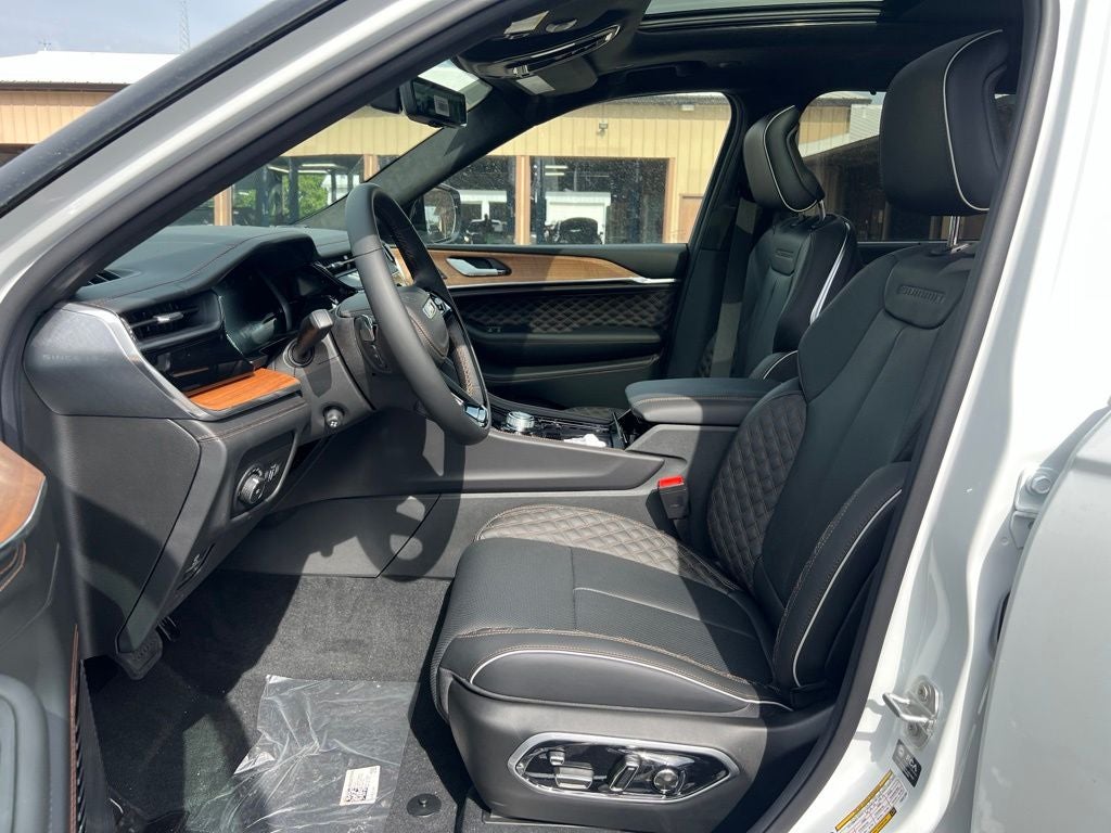2026 Jeep Grand Cherokee L Summit