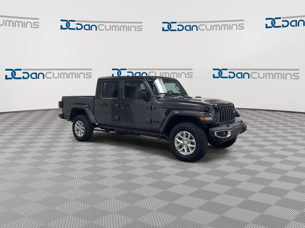 2023 Jeep Gladiator Sport