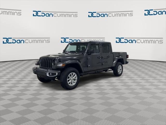2023 Jeep Gladiator Sport