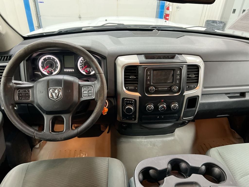 2016 RAM 1500 SLT