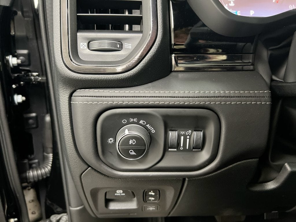 2027 RAM 1500 Limited